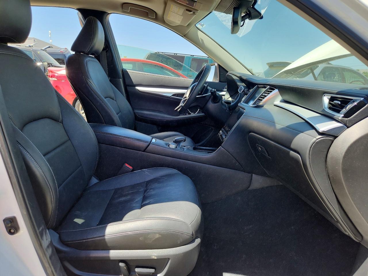 INFINITI Qx Luxe