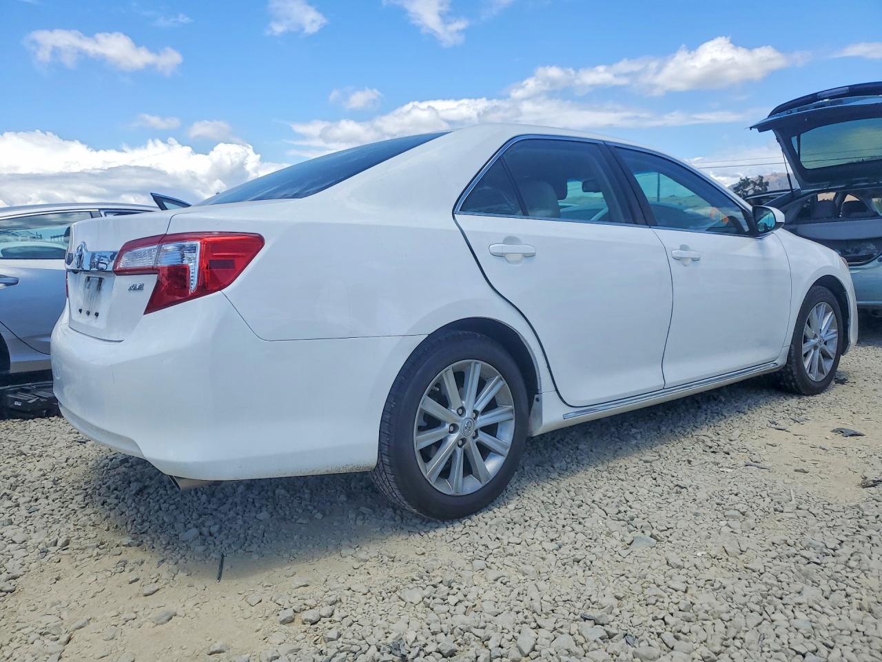 Toyota Camry Xle