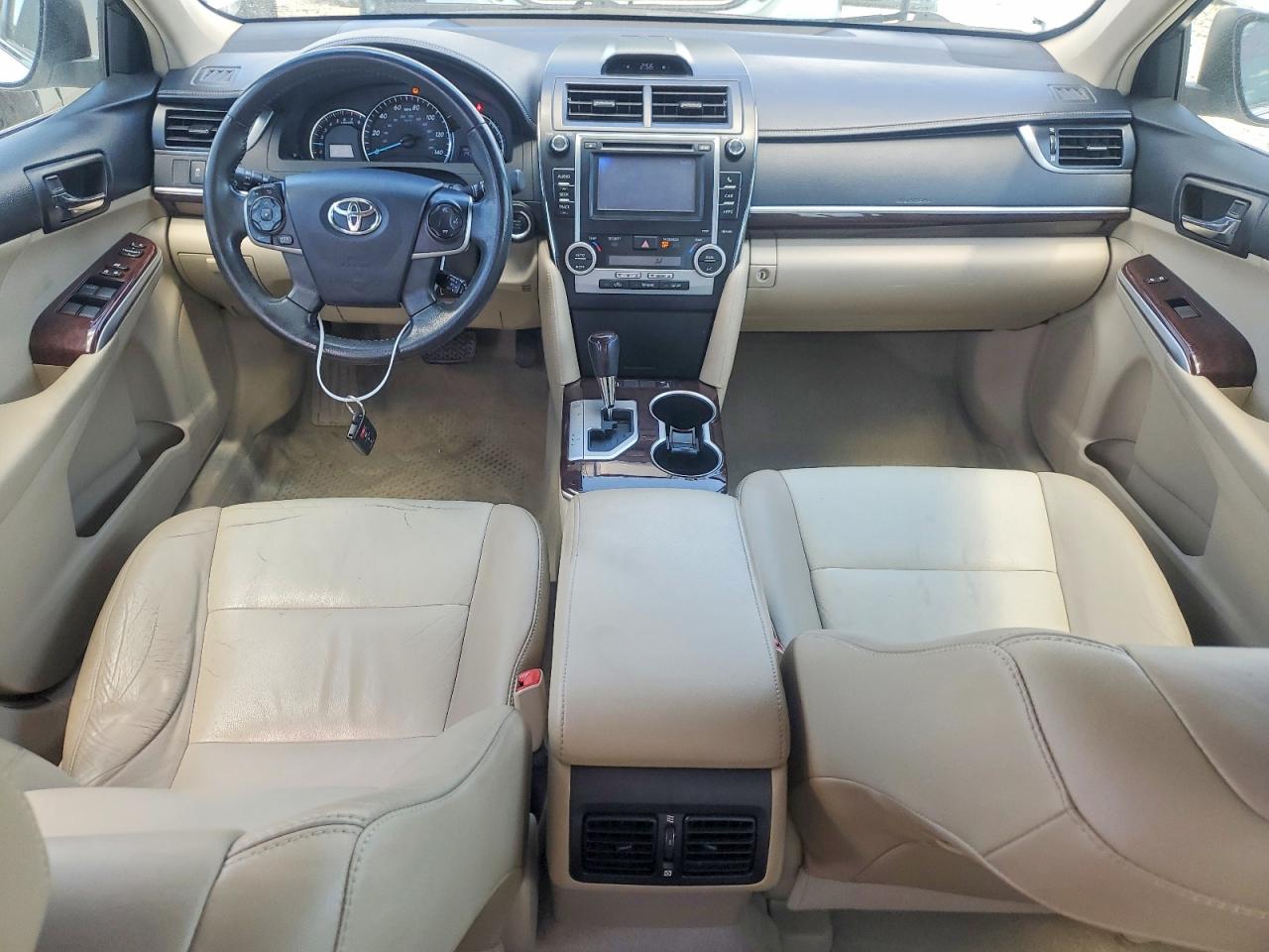 Toyota Camry Xle