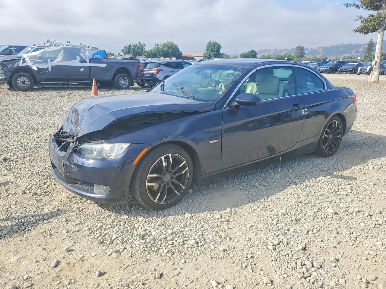 Salvage BMW 3 Series Image