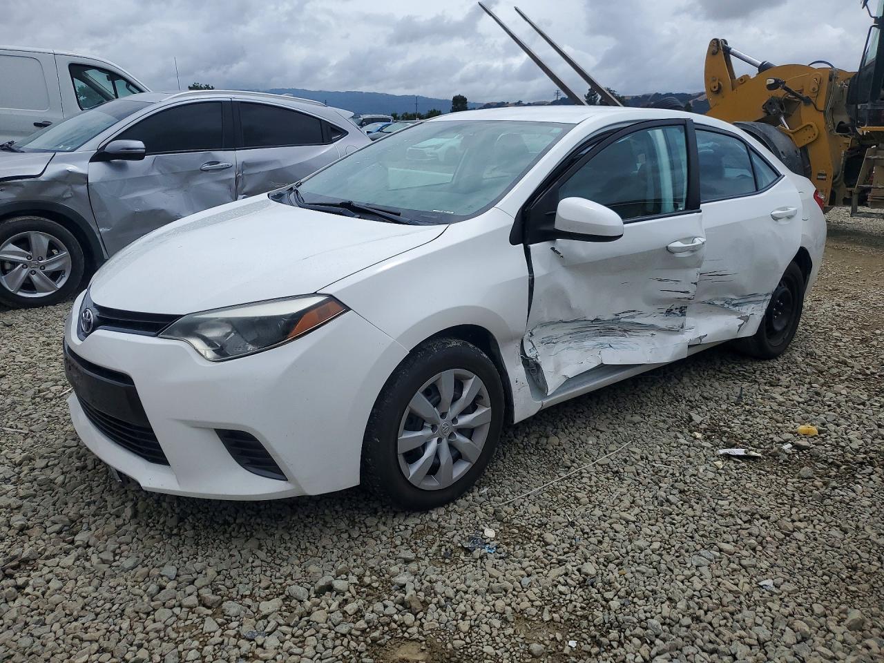 Salvage Toyota Corolla Image
