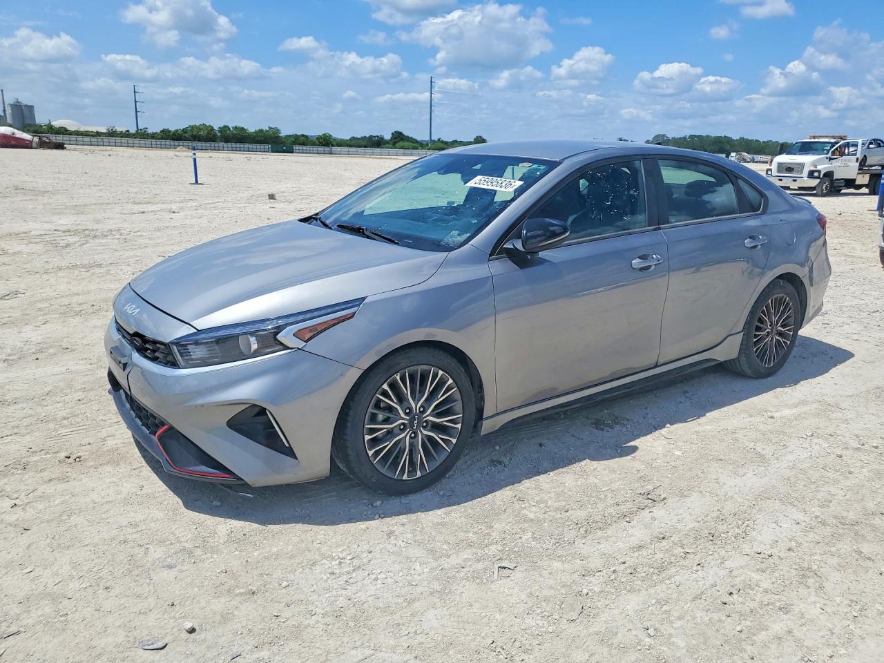 Salvage Kia Forte Image
