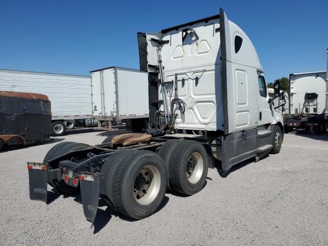Freightliner Cascadia 126