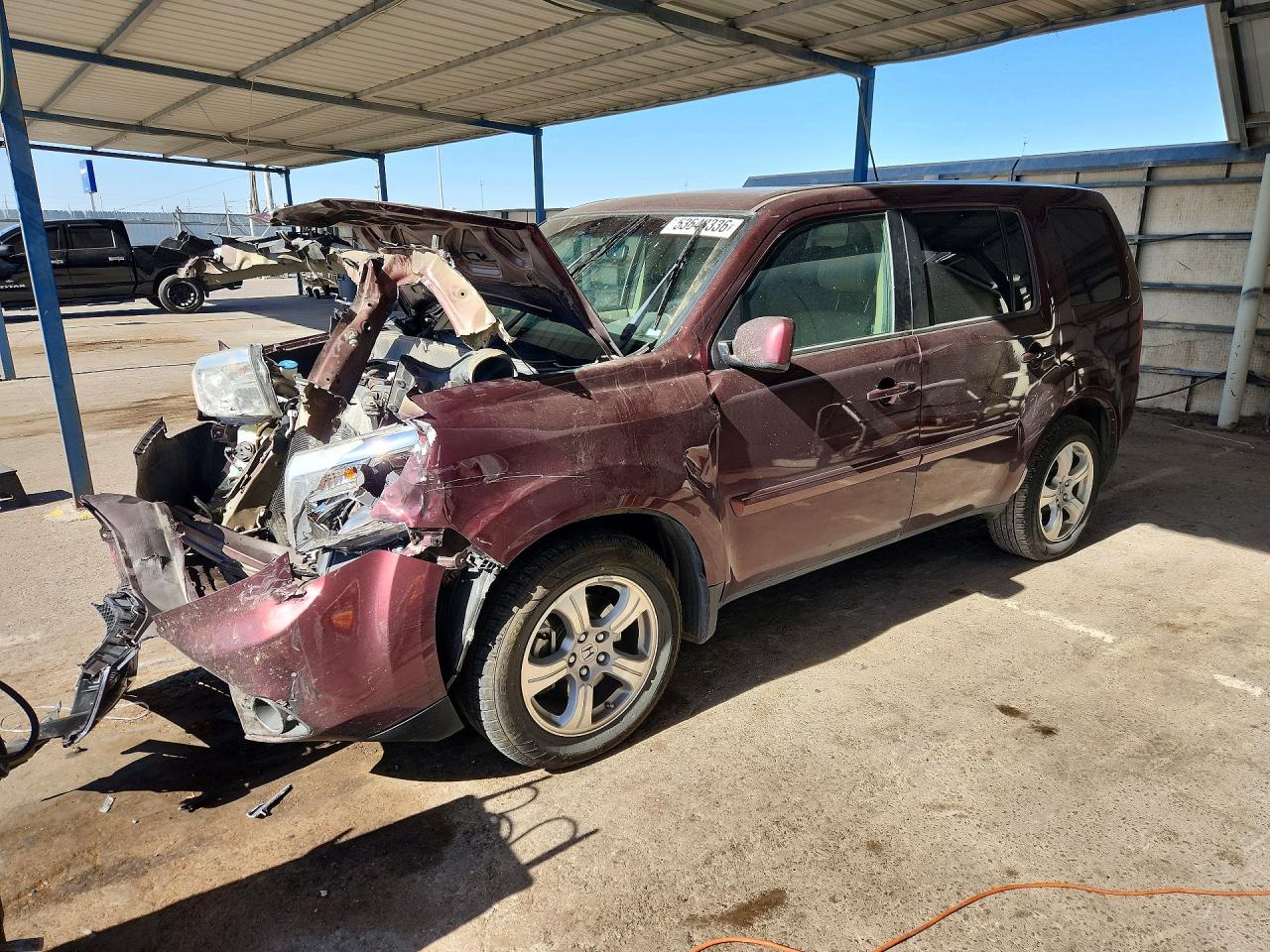 Salvage Honda Pilot Image