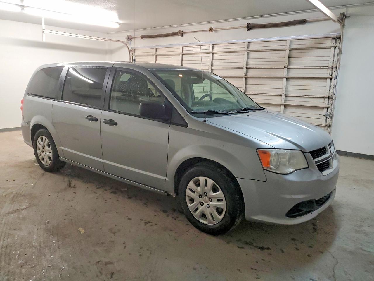 Dodge Caravan Se