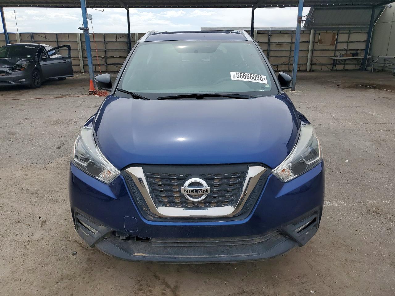 Nissan Kicks Sr