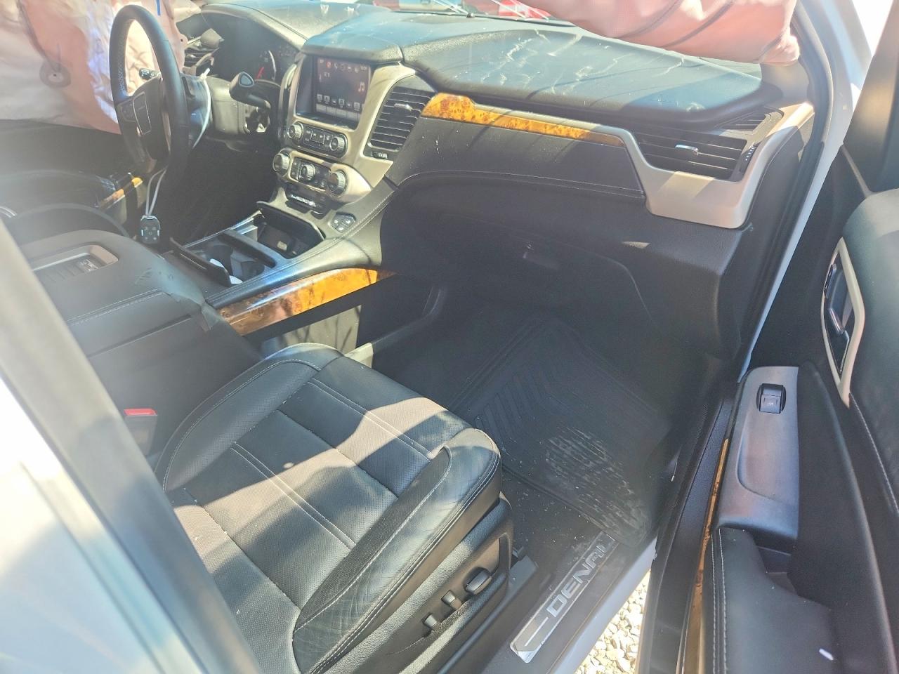 GMC Yukon Denali