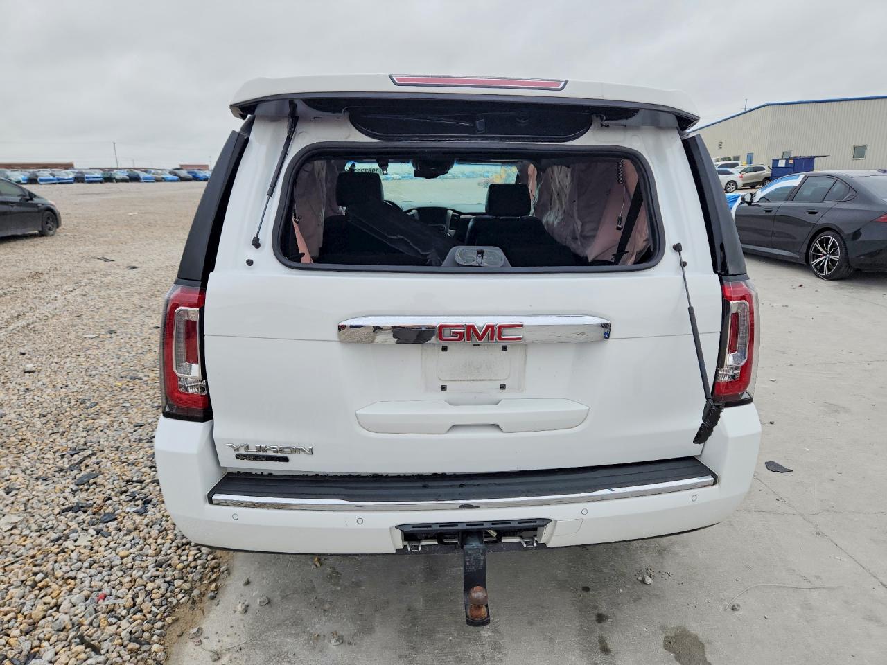 GMC Yukon Denali