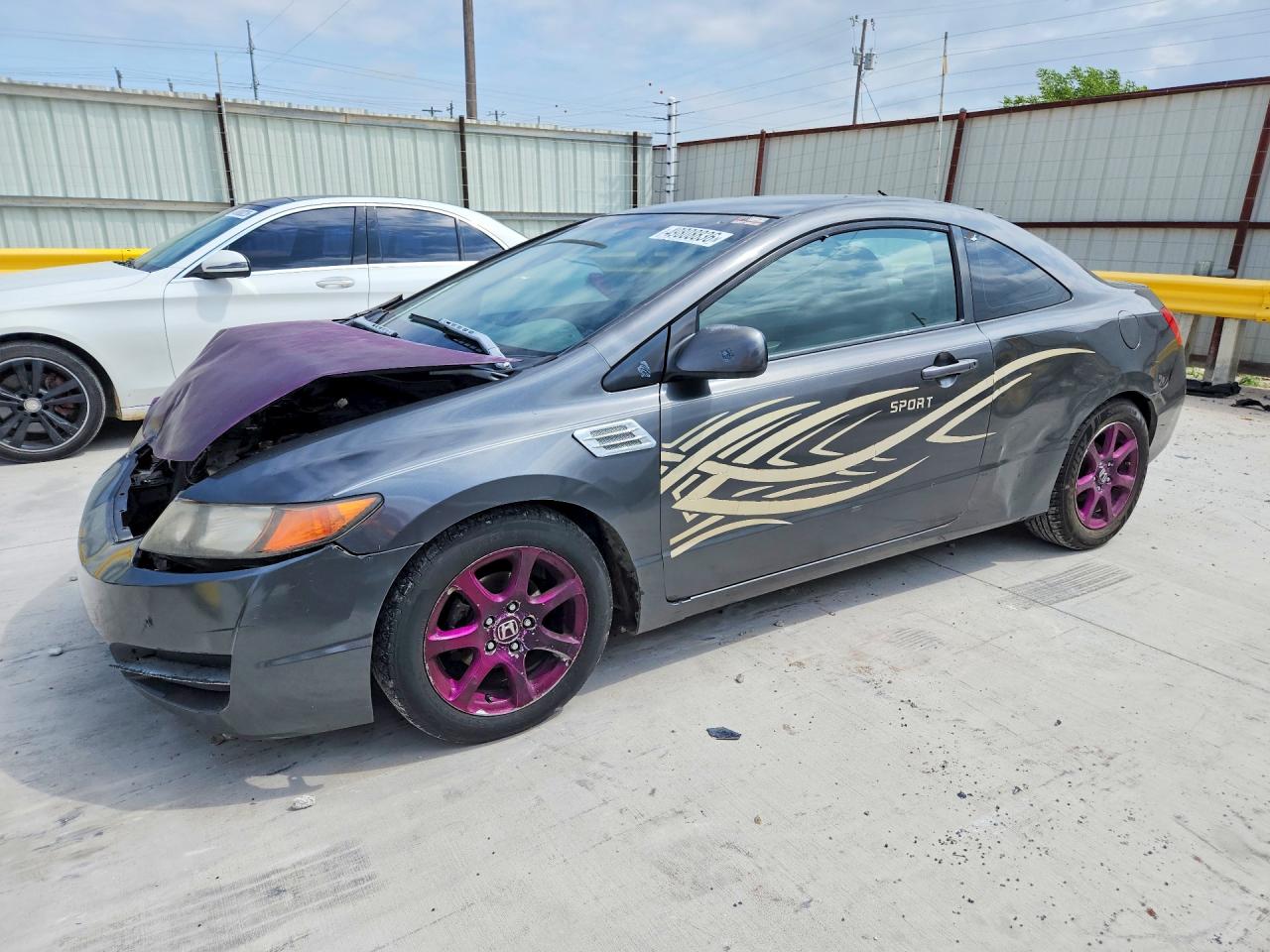 Salvage Honda Civic Image