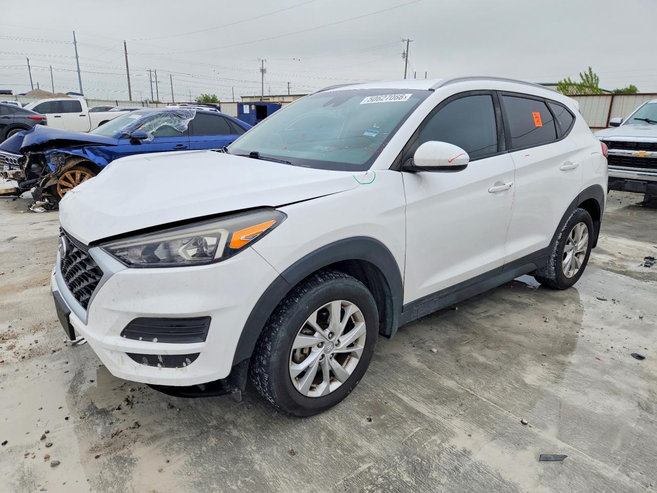 Salvage Hyundai TUCSON Image