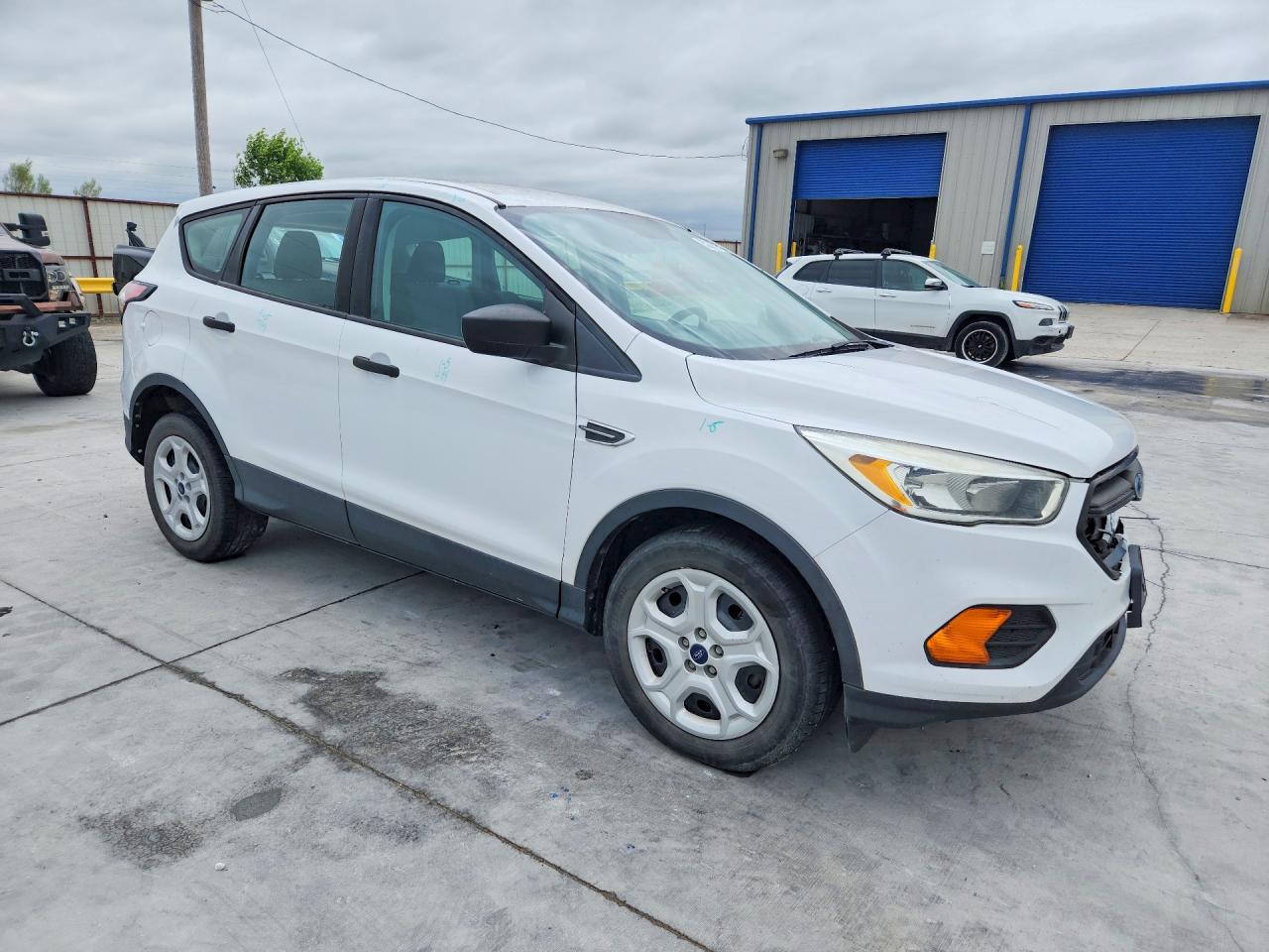 Ford Escape S