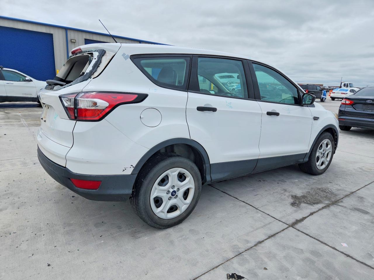 Ford Escape S