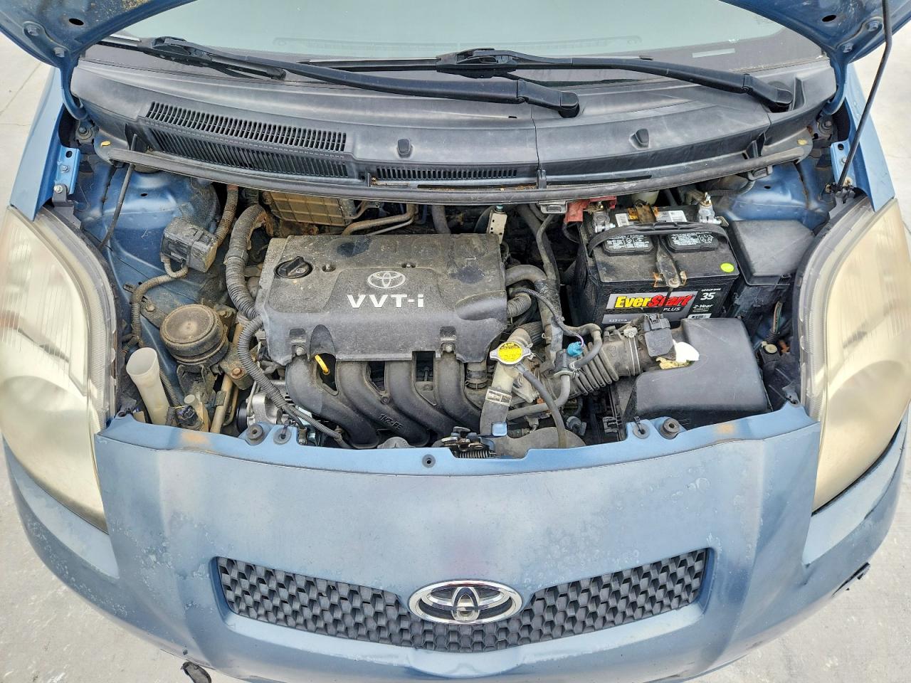 Toyota Yaris Base