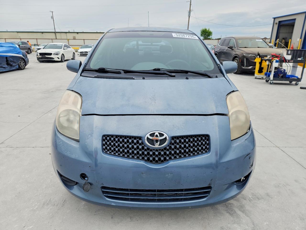 Toyota Yaris Base