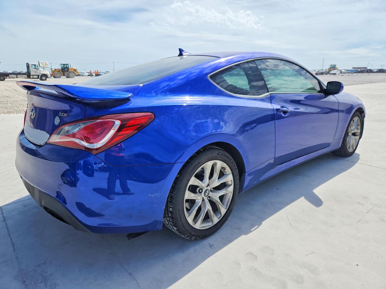 Hyundai Genesis 2.0t