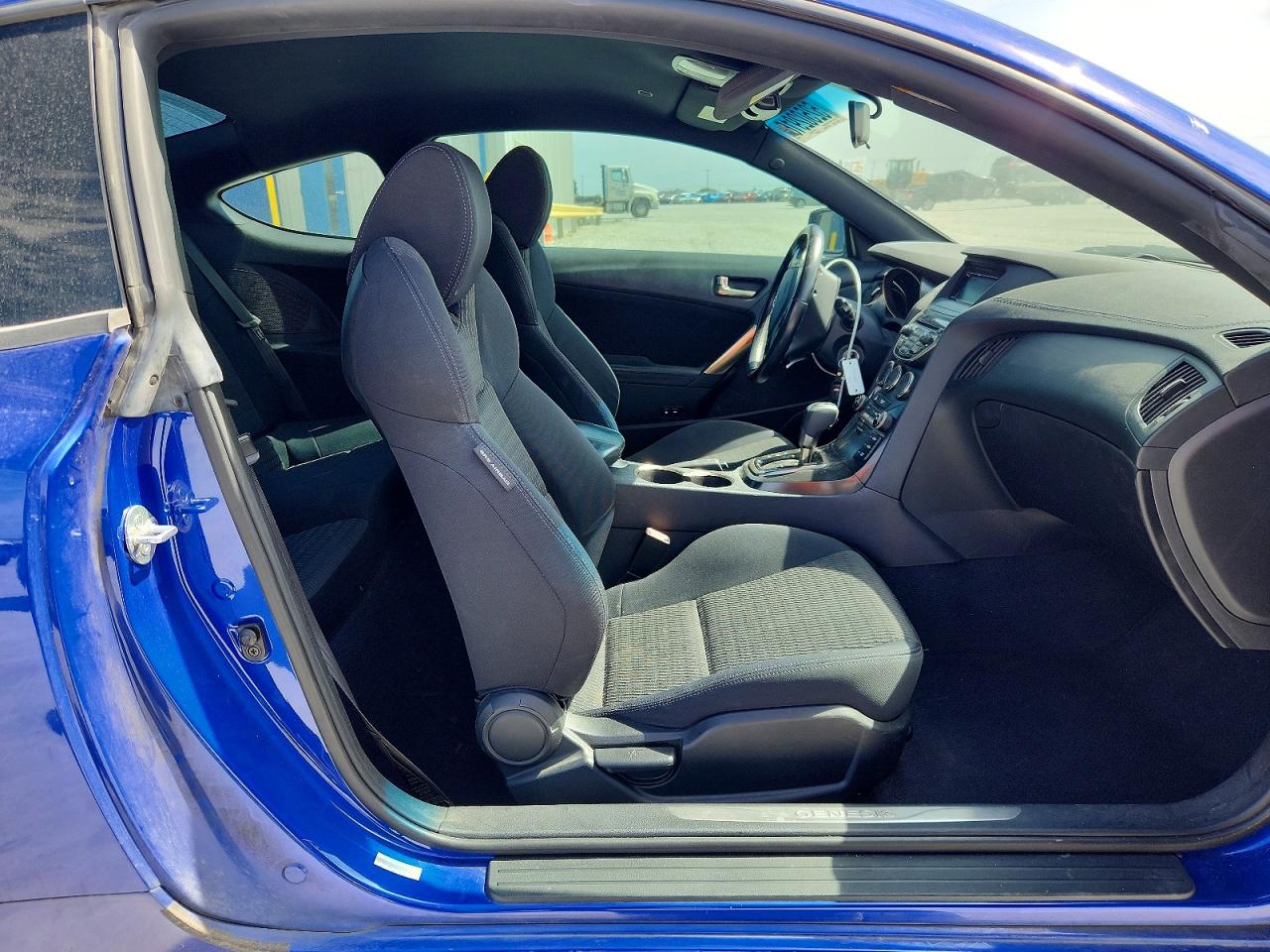 Hyundai Genesis 2.0t