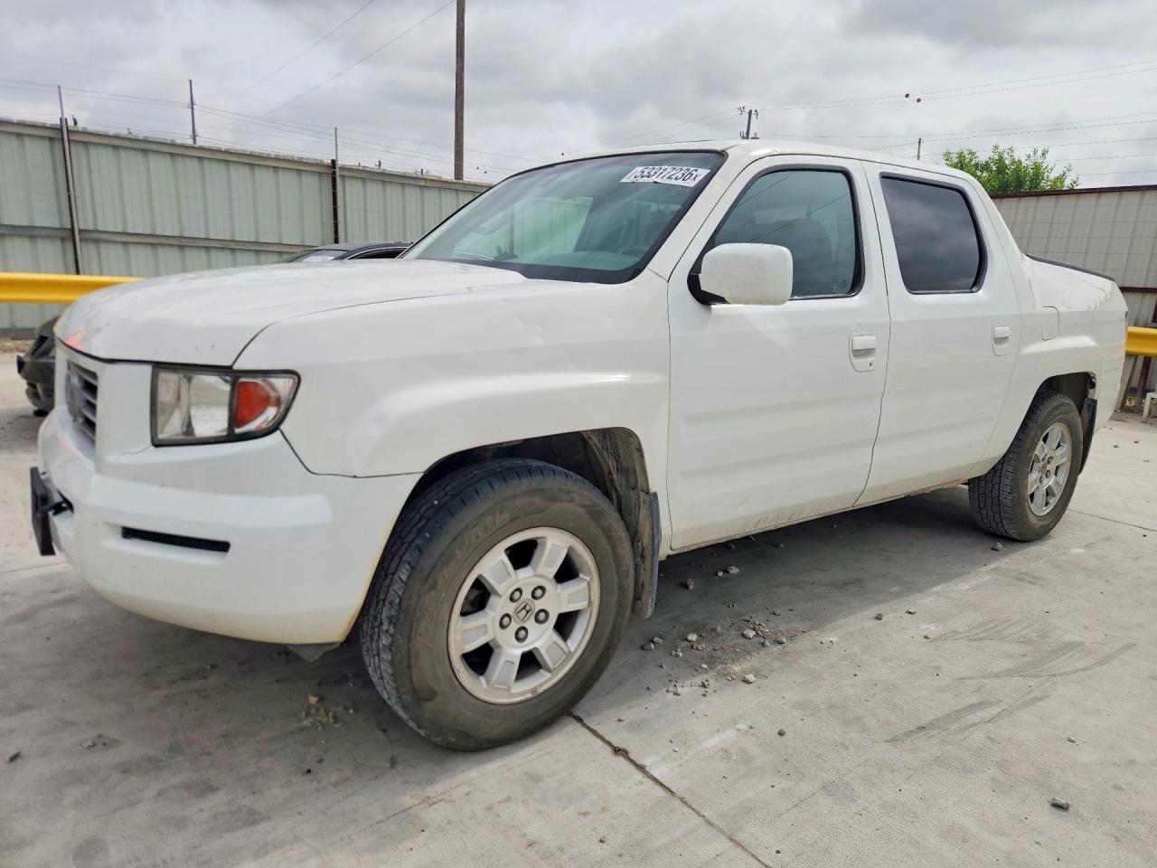 Salvage Honda Ridgeline Image