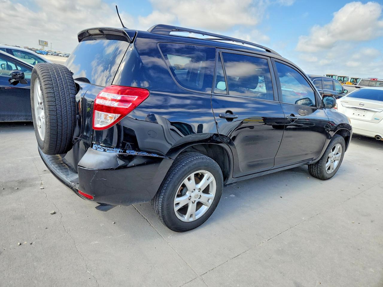 Toyota RAV4 Base