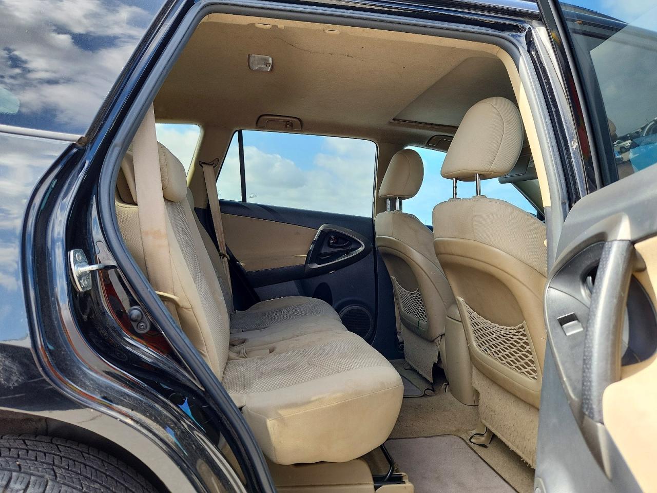 Toyota RAV4 Base