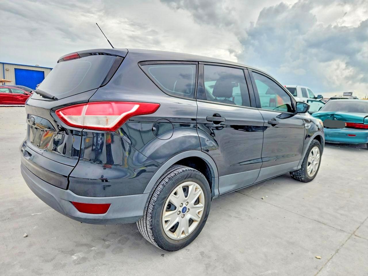 Ford Escape S