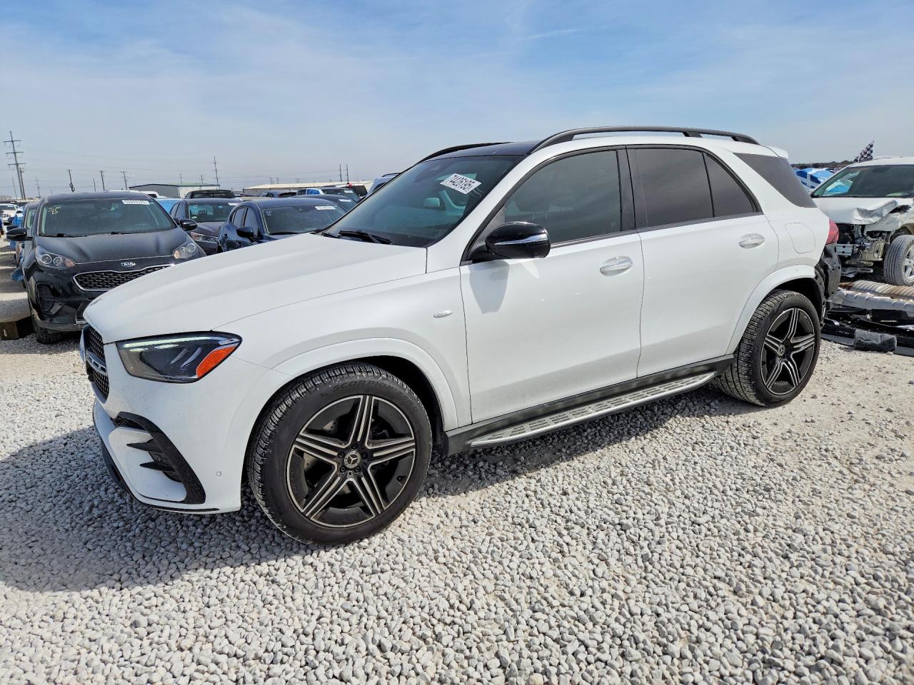 Salvage Mercedes-Benz GLE Image