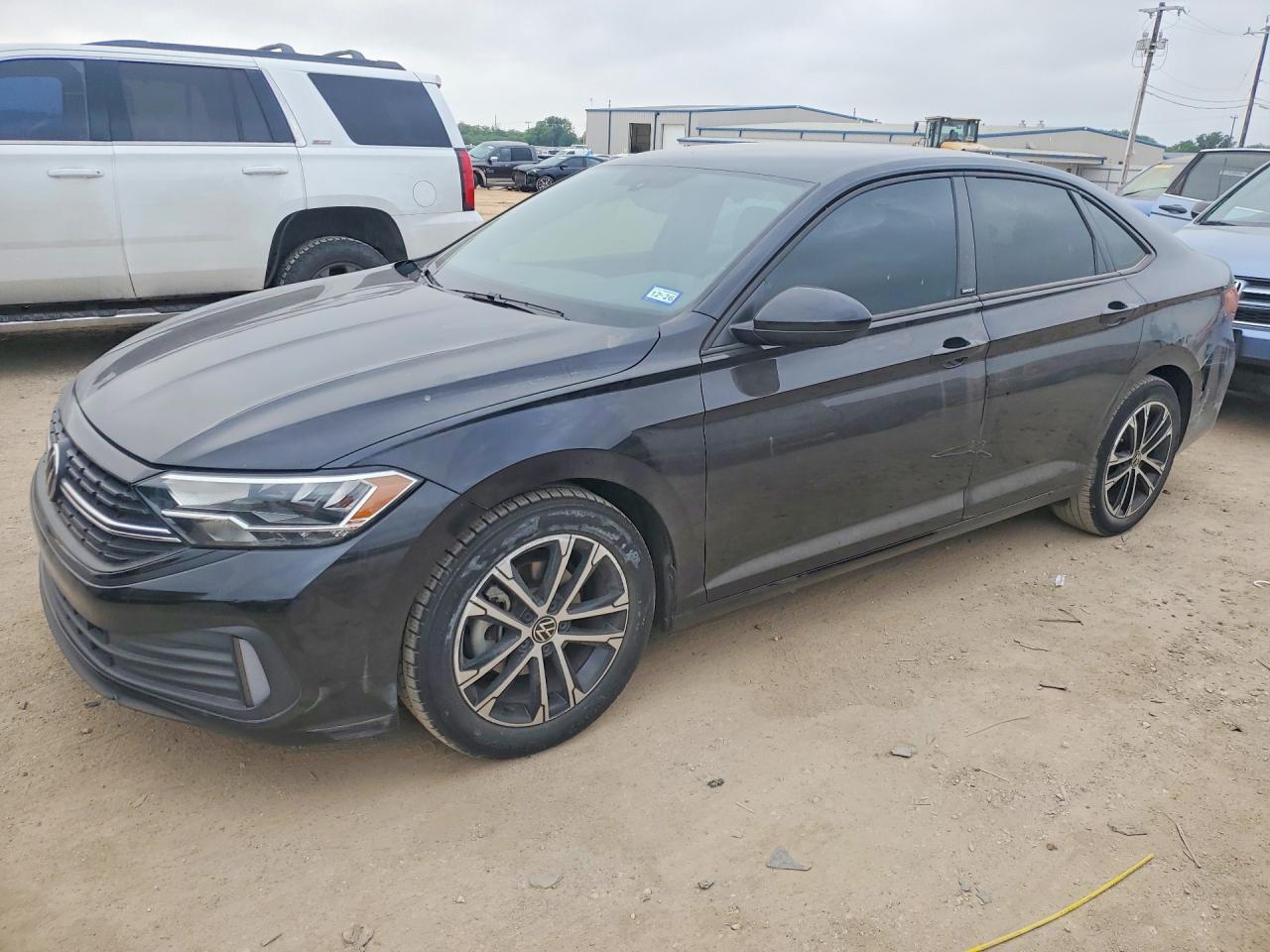 Salvage Volkswagen Jetta Image