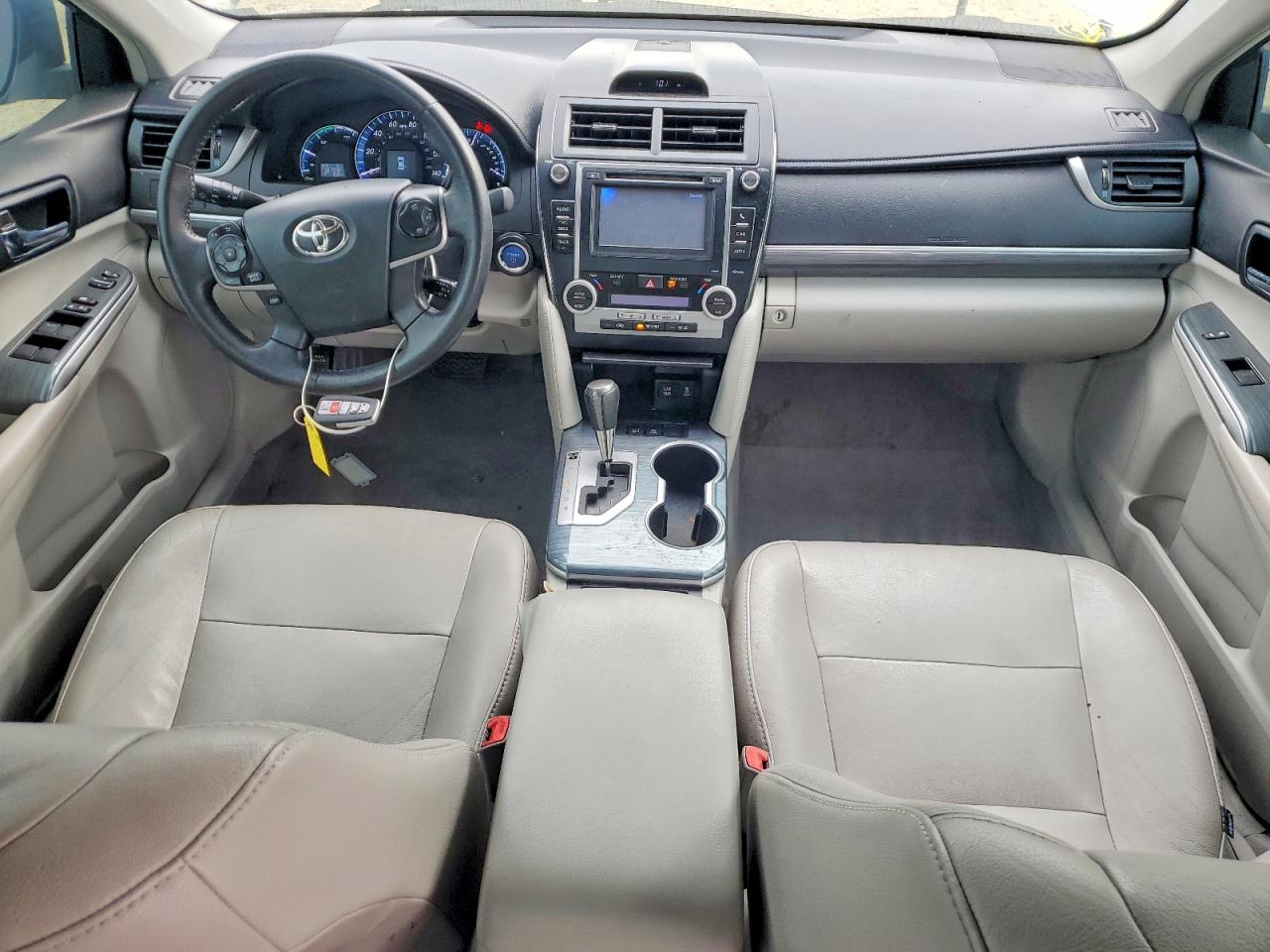 Toyota Camry Xle