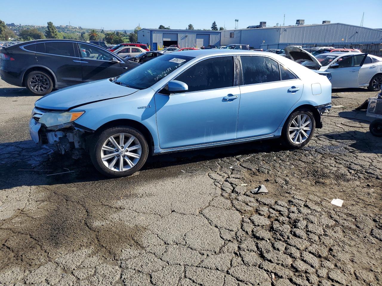 Salvage Toyota Camry Image