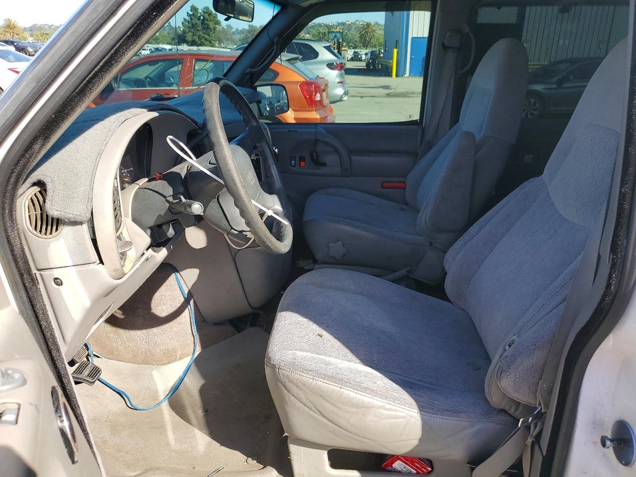 GMC Safari Xt