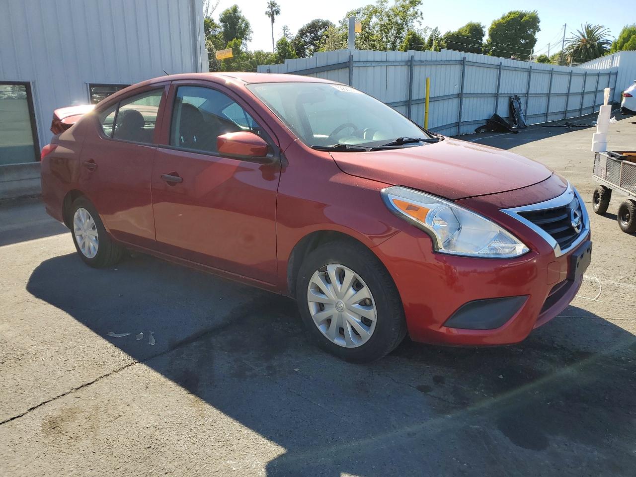 Nissan Versa S Plus