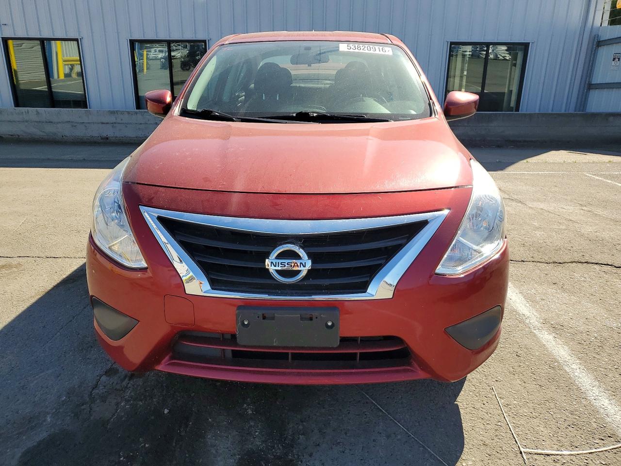 Nissan Versa S Plus