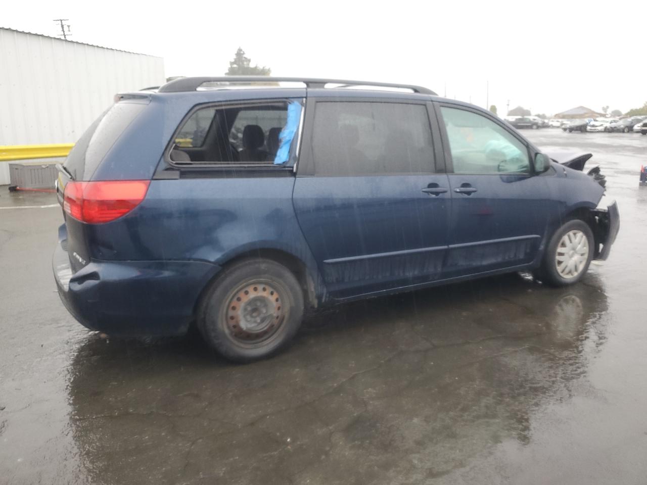 Toyota Sienna Ce