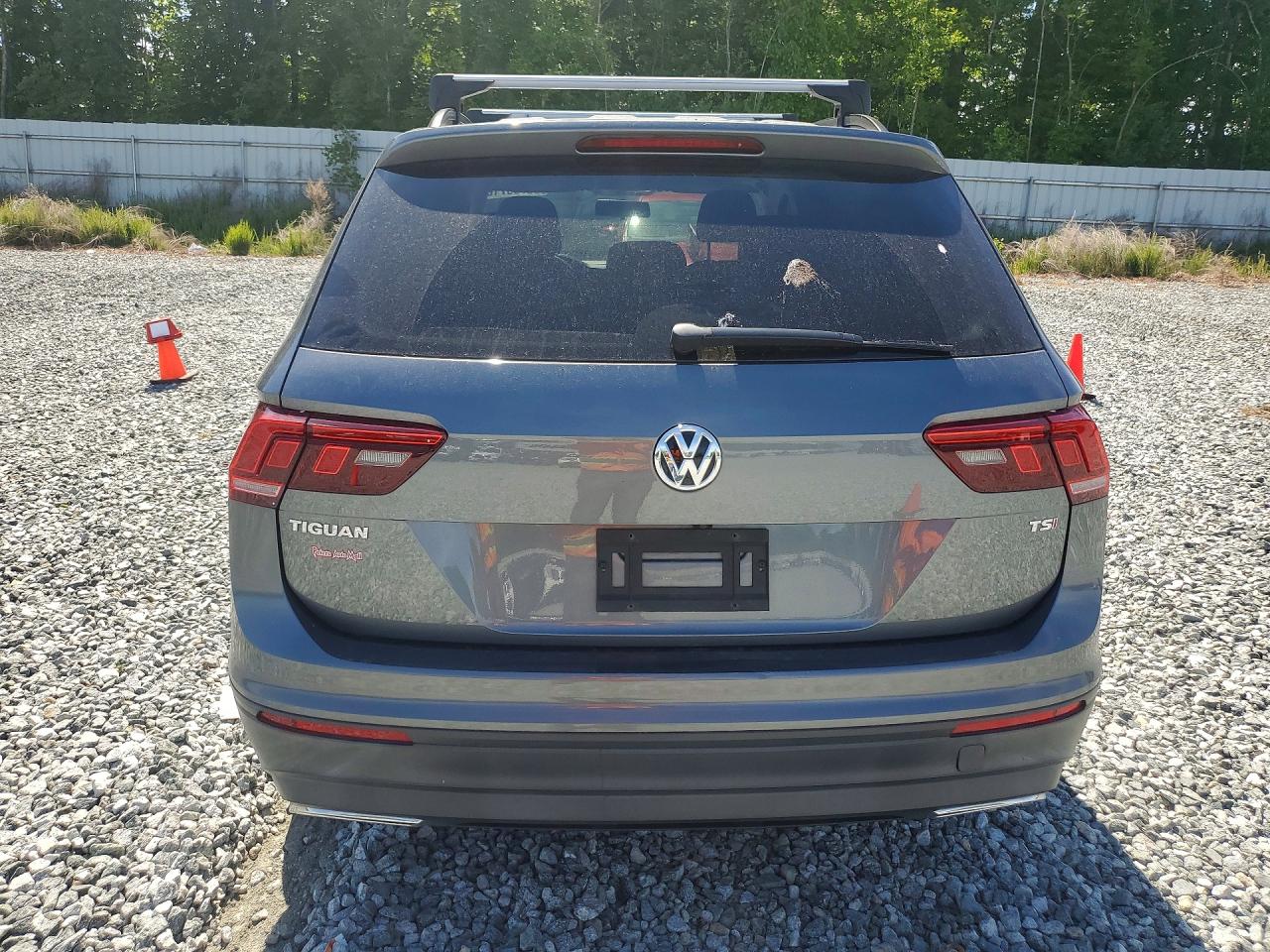 Volkswagen Tiguan S