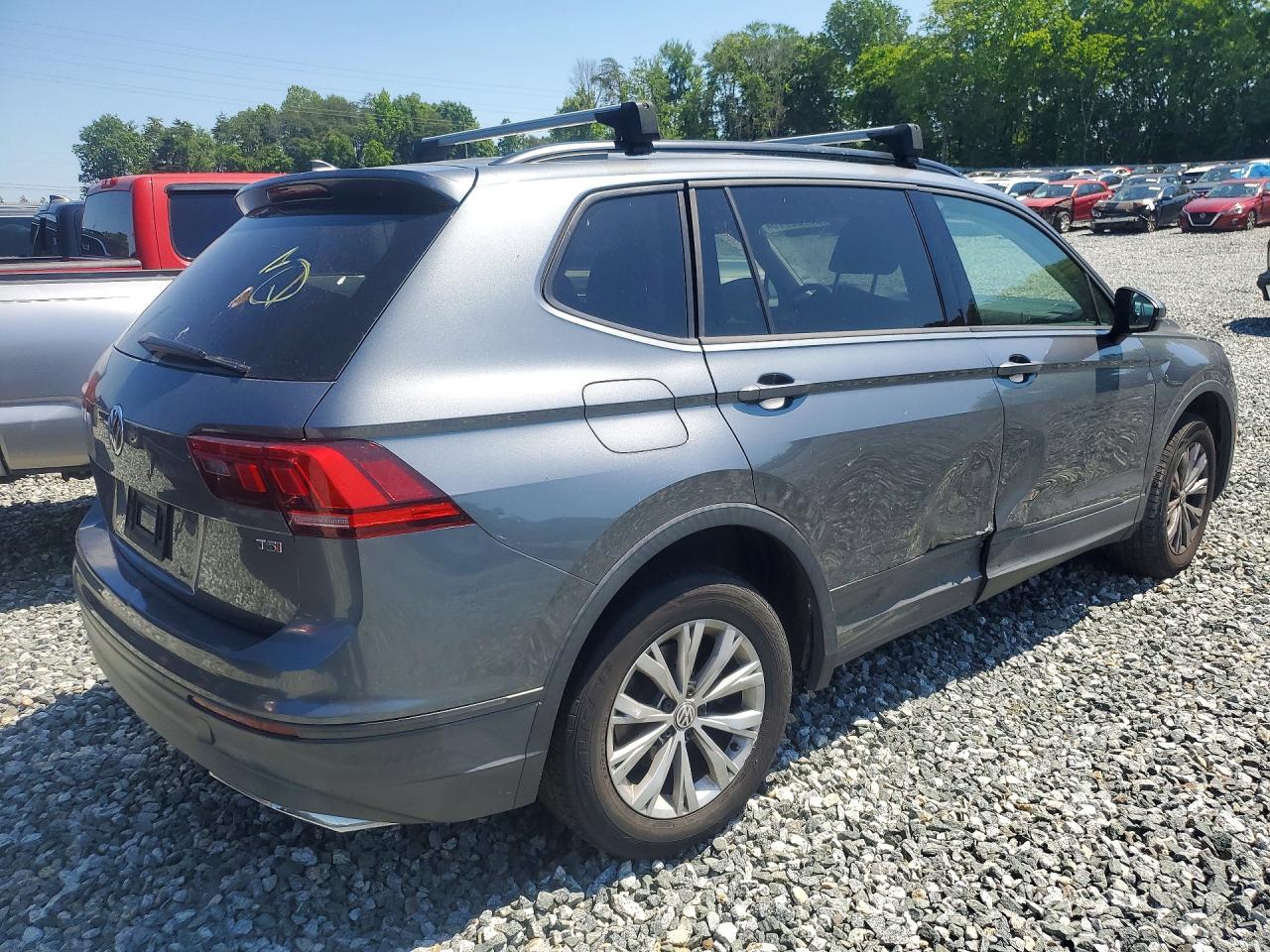 Volkswagen Tiguan S