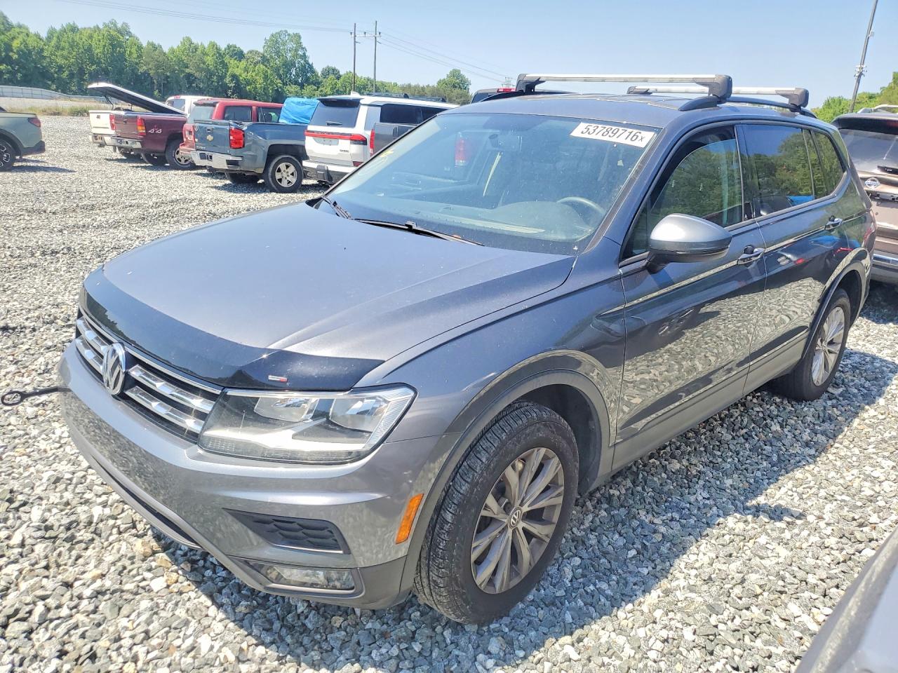 Salvage Volkswagen Tiguan Image