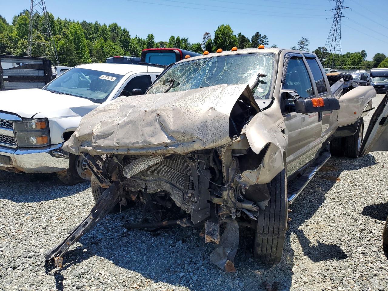 Salvage Ford F-450 Image