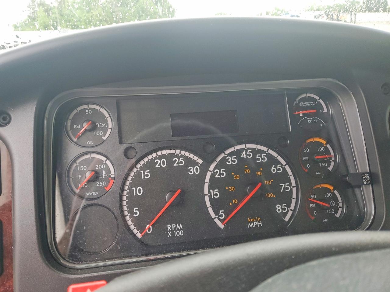 Freightliner M2