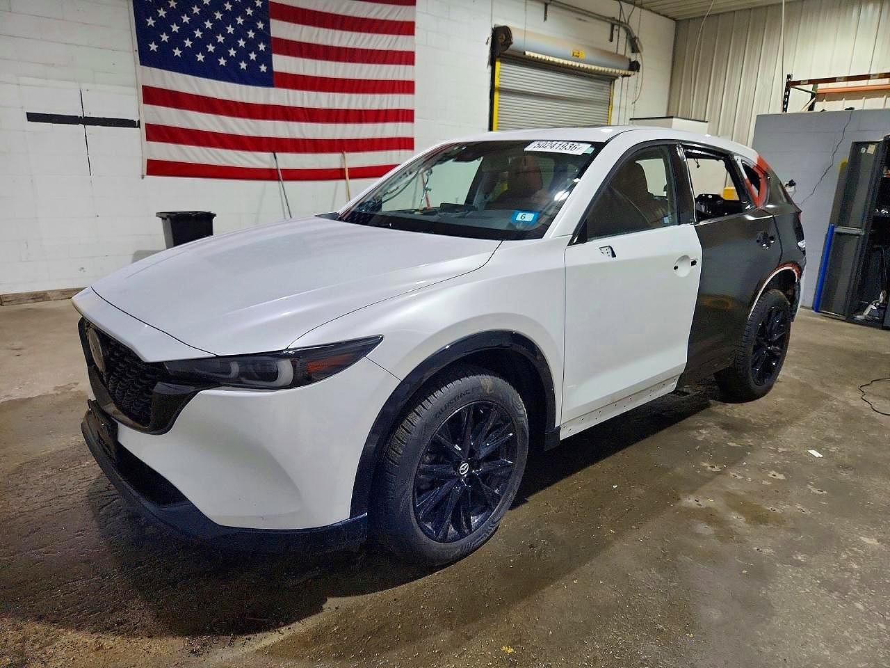 Salvage Mazda Cx Image