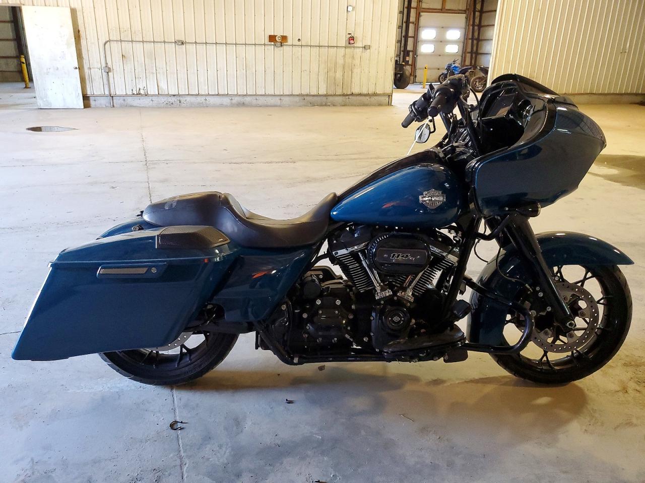 Salvage Harley-Davidson Fl Image
