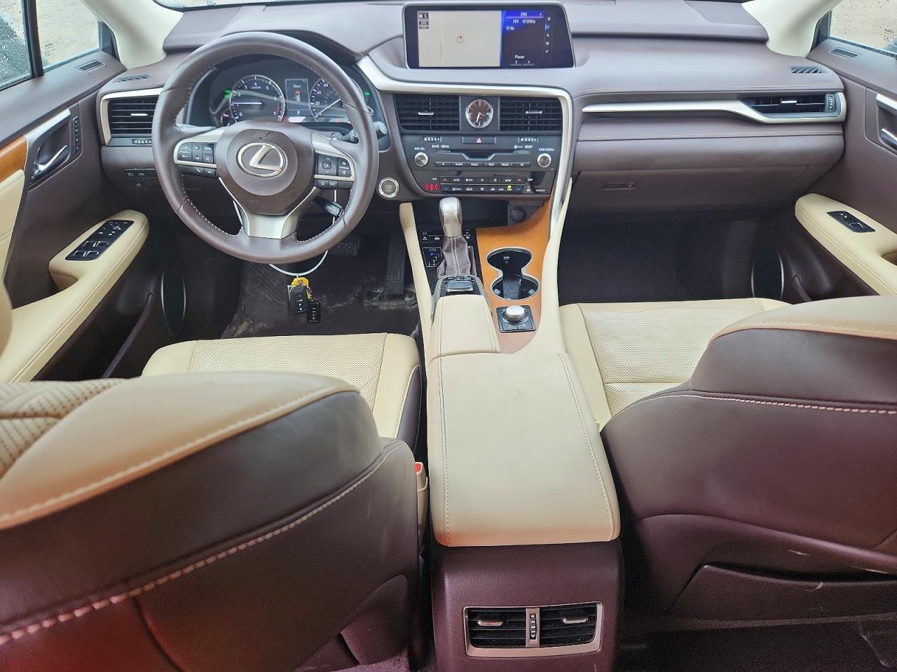 Lexus RX Base
