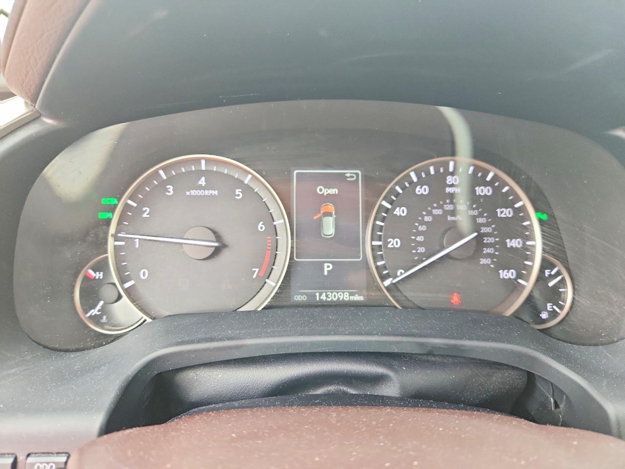 Lexus RX Base