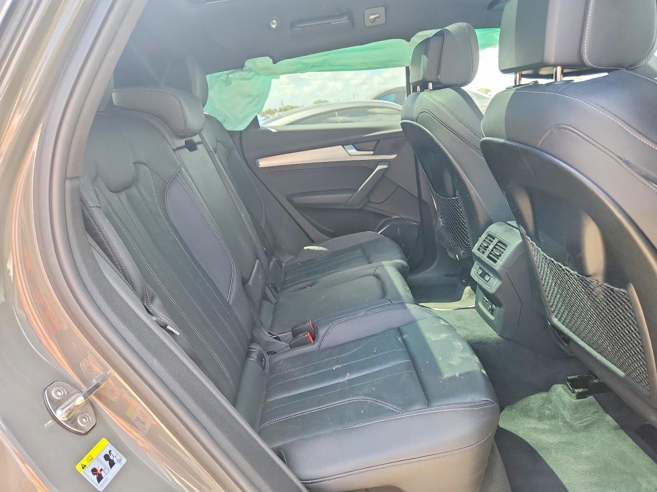 Audi Q5 Premium Plus 45