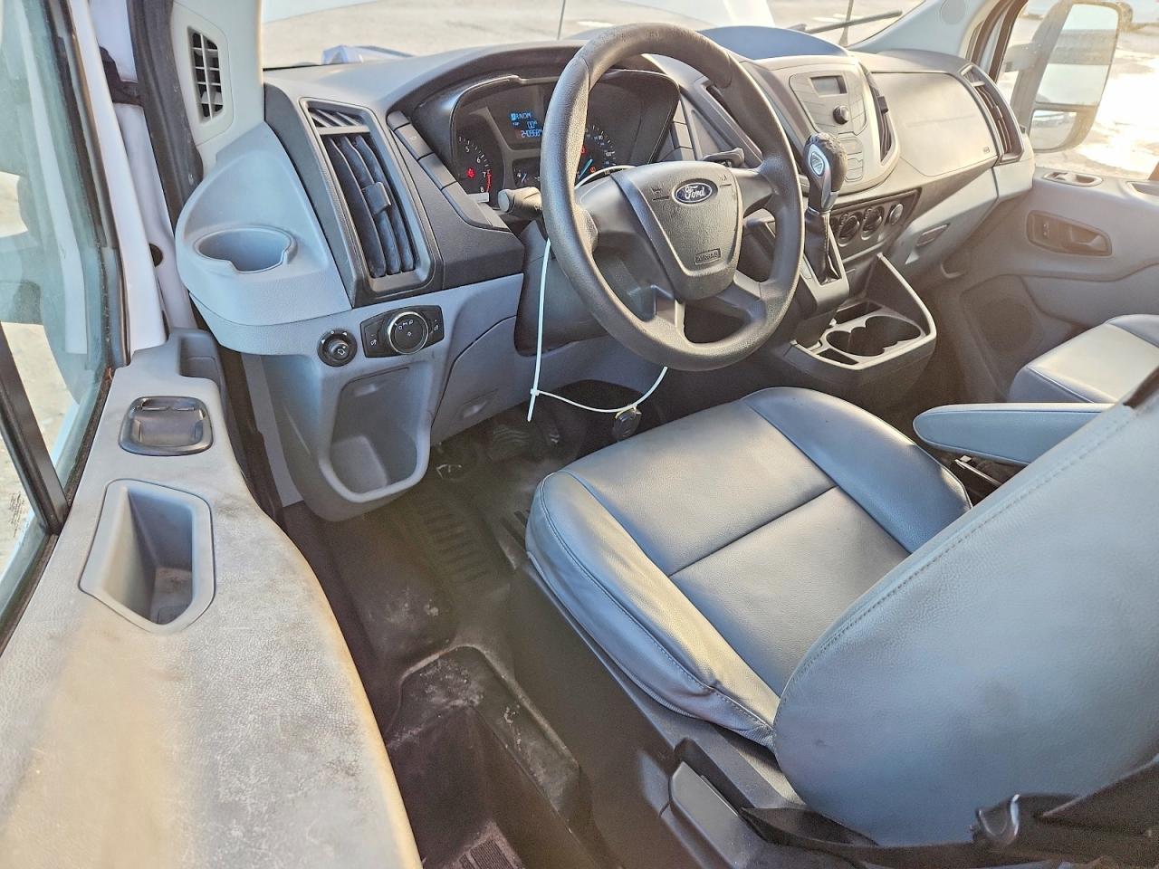 Ford Transit T-150