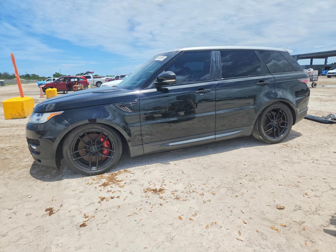 Salvage Land Rover Range Rover Image
