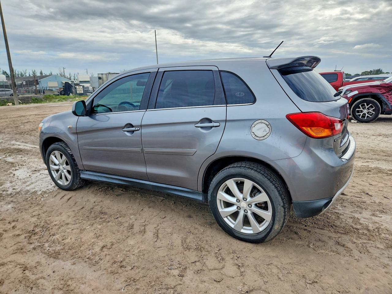 Mitsubishi Outlander Se