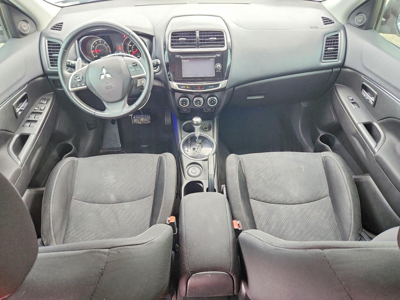 Mitsubishi Outlander Se