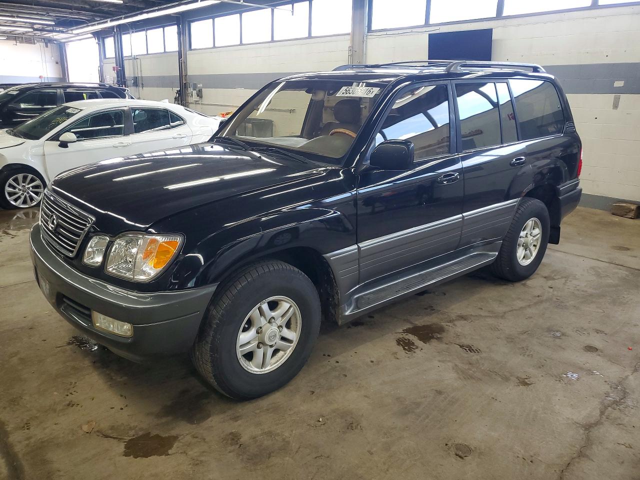 Salvage Lexus Lx470 Image