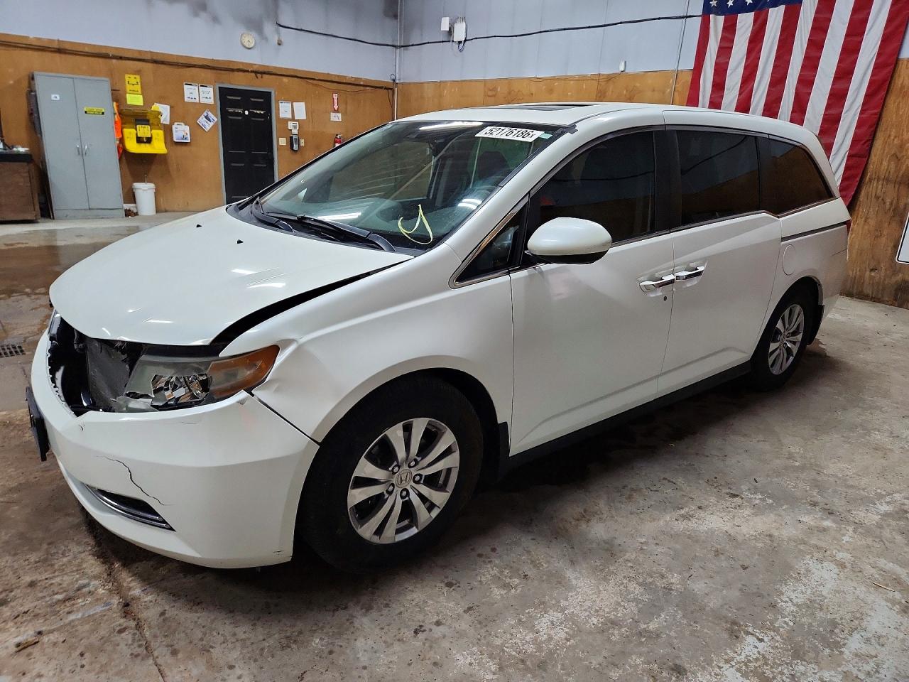 Salvage Honda Odyssey Image