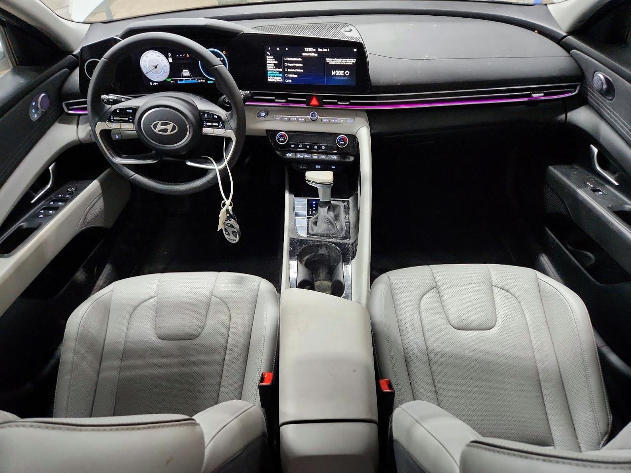 Hyundai ELANTRA Limited
