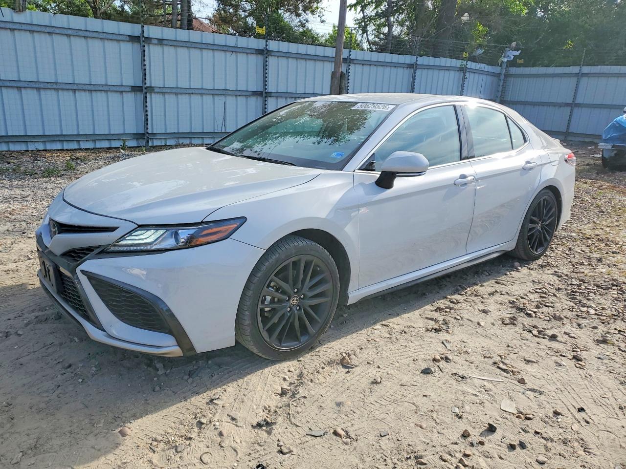 Salvage Toyota Camry Image